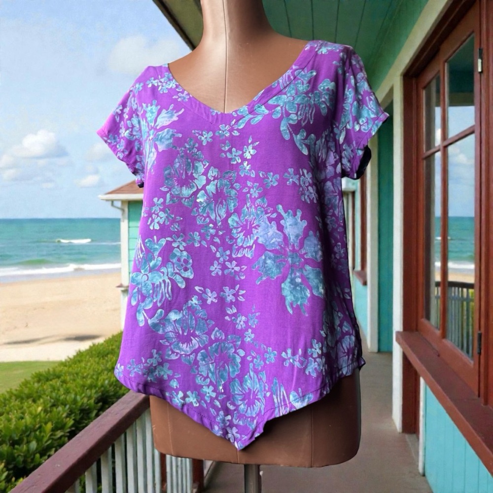 Eagle Ray Traders 100% Rayon Floral Purple Hawaiian V-Neck Top Tunic Blouse Sz S
